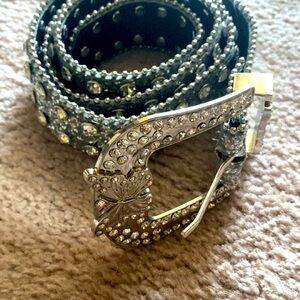 Silver studded bb buttferfly belt size small